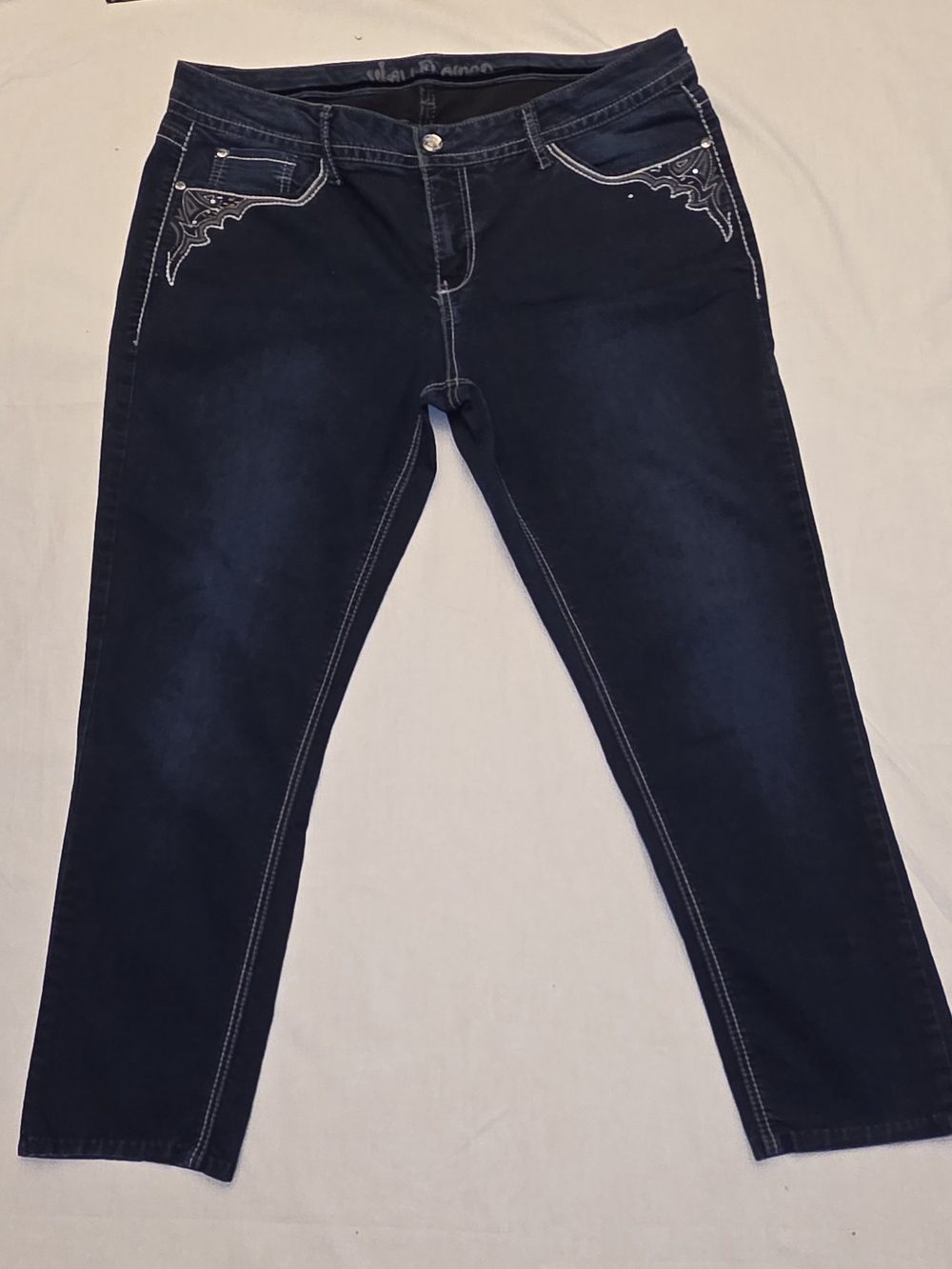 Wallflower Dark Blue Women’s Stretch Jeans with Embroidered Pocket Detail Sz 18